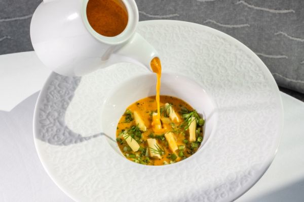 PALÓC-STYLE GOULASH WITH ROASTED BEEF CHEEKS AND GREEN BEANS